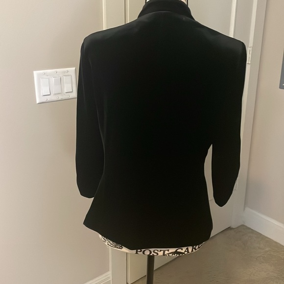 Eliza J velvet blazer - Picture 5 of 5